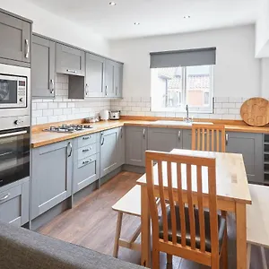 Holiday home Host & - Elysium House, Whitby